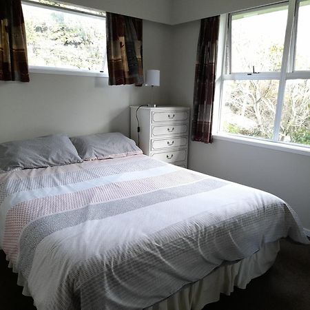 Lake Rotoiti Lakehouse Retreat Rotorua Bagian luar foto