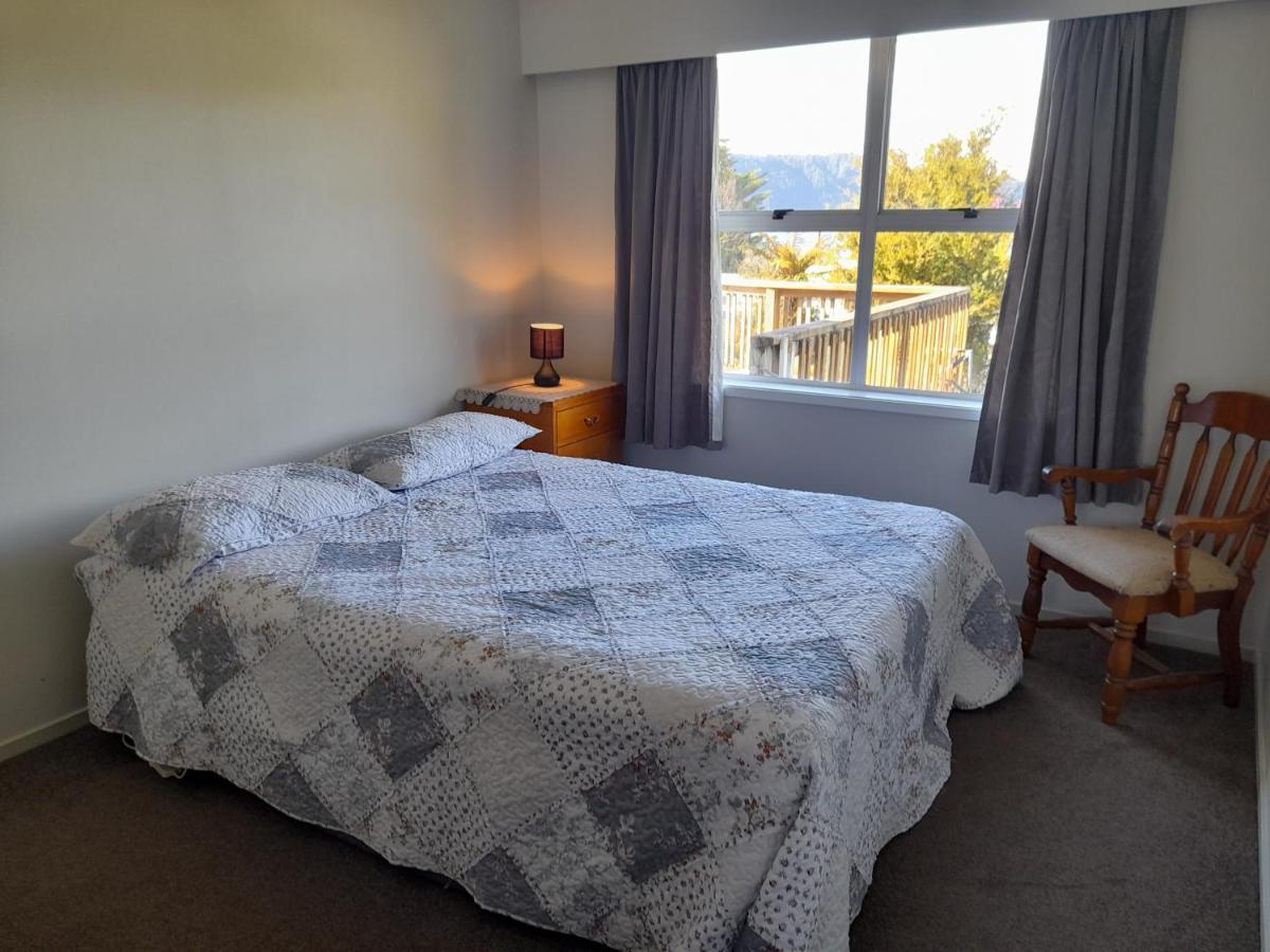 Lake Rotoiti Lakehouse Retreat Rotorua Bagian luar foto